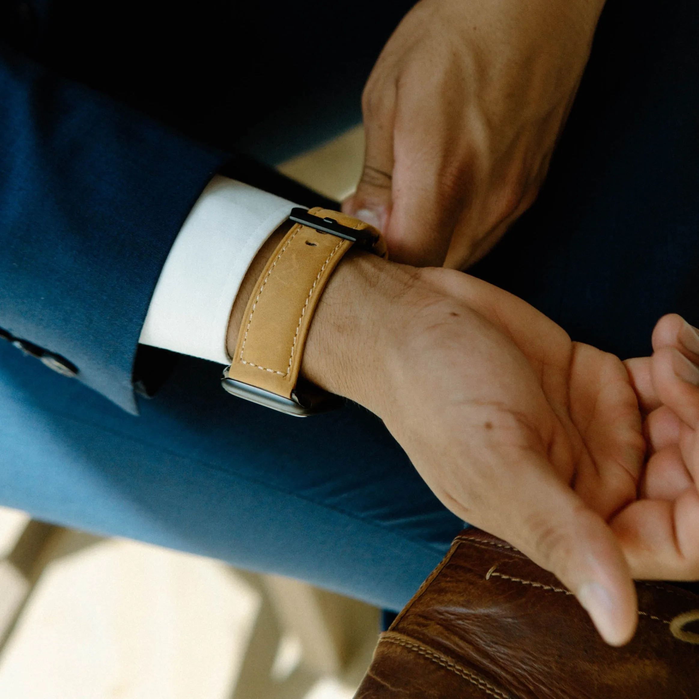 Leather Apple Watch Strap - Classic