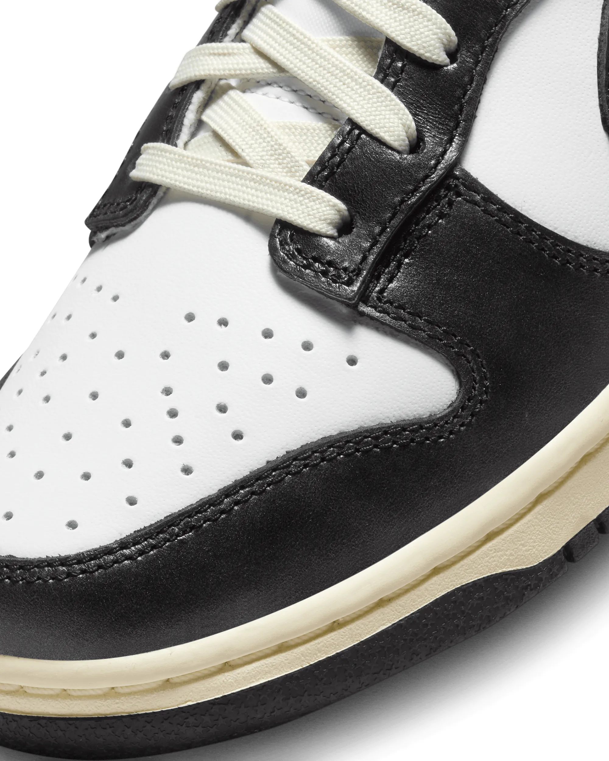 Womens Dunk Low Premium - White / Black / Coconut Milk